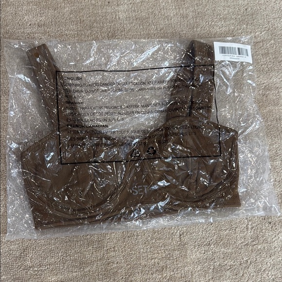Set Active Brown Ribbed Contour Bra - Picture 2 of 2